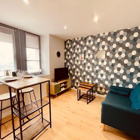 Joli Studio A Deux Pas Du Chateau Et Du Centre Vitré Exterior foto